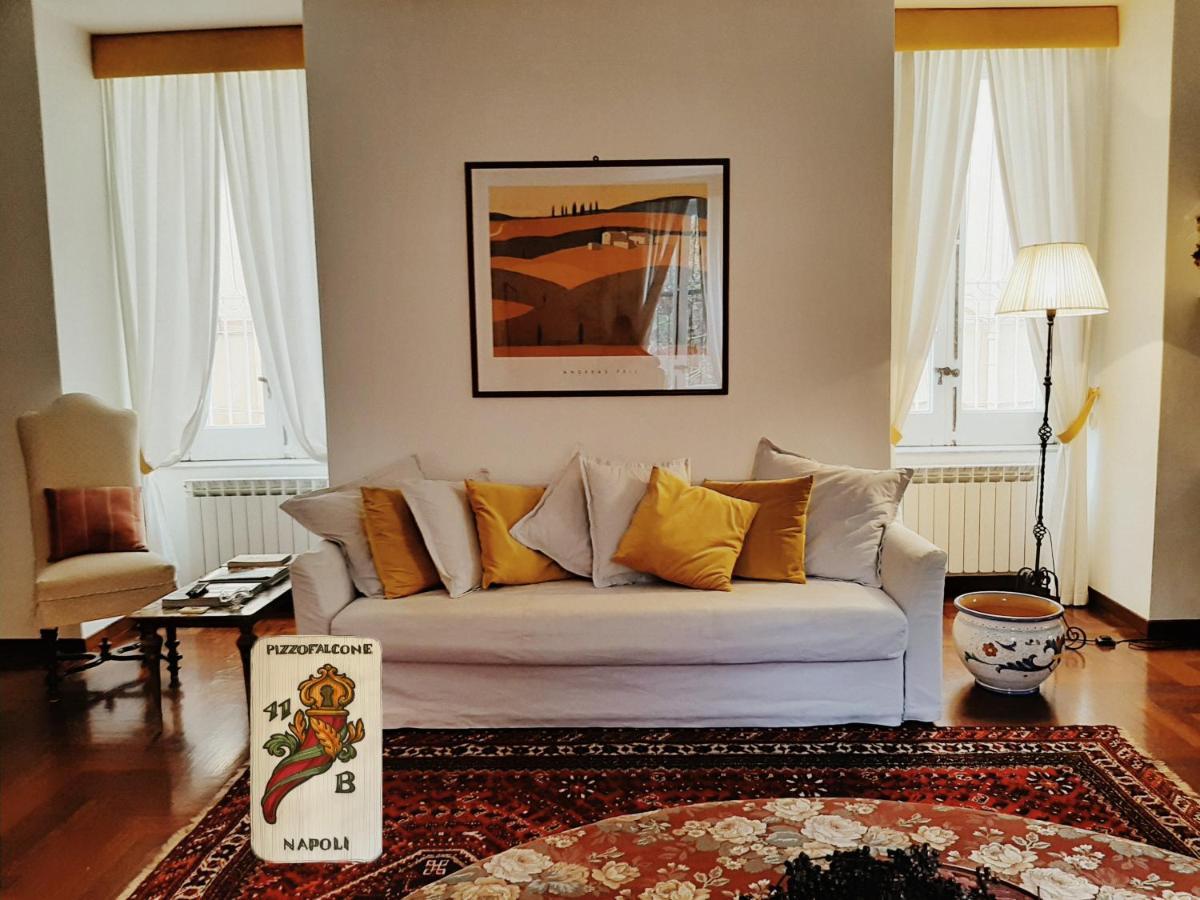 Casa Vacanze Pizzofalcone 41B نابولي المظهر الخارجي الصورة