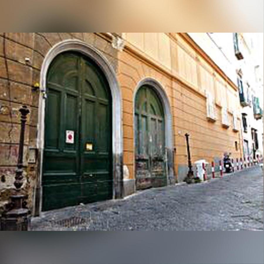 Casa Vacanze Pizzofalcone 41B نابولي المظهر الخارجي الصورة